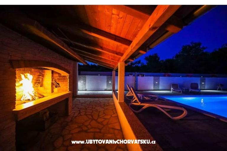 Apartmán ANAI with private  pool – foto 15