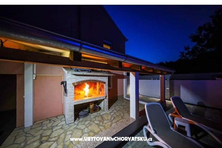 Apartmán ANAI with private  pool – foto 16