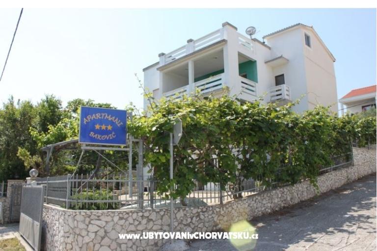 Baković - na pláži – foto 3