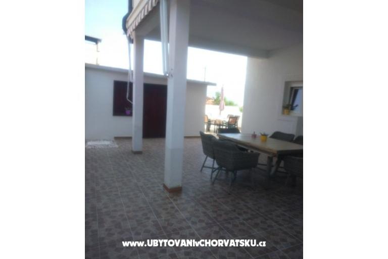 Apartmány Lovre – foto 8