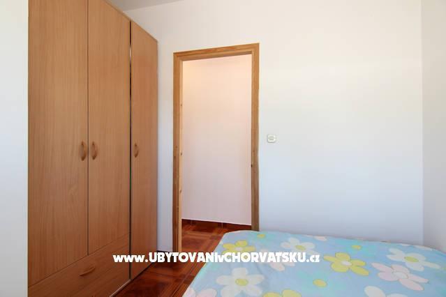 Apartmány Okrug Gornji – foto 7