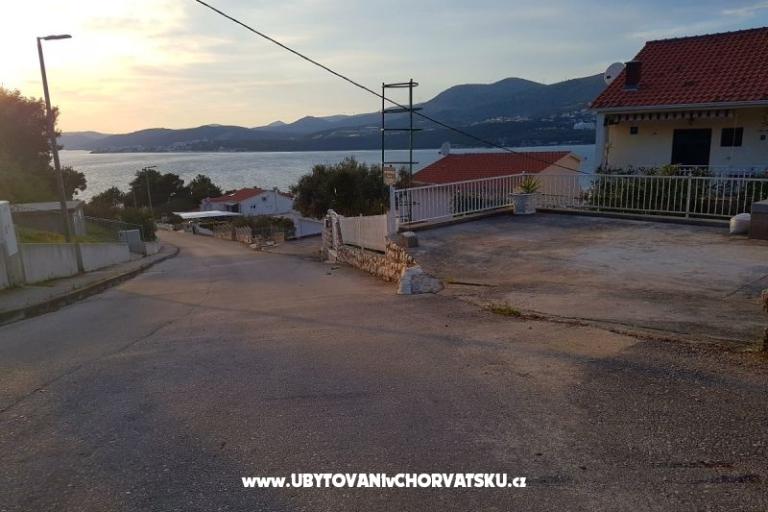 Rodinný apartmán Okrug Donji – foto 13
