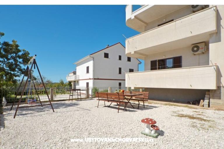 Apartmány Damir – foto 17