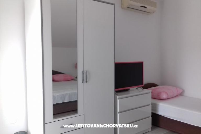 Nena Trogir, Slatine – foto 13