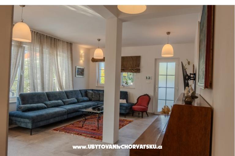 The Three Flowers Pool Dům – foto 26