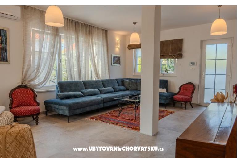 The Three Flowers Pool Dům – foto 27