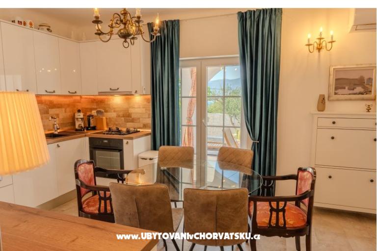 The Three Flowers Pool Dům – foto 35