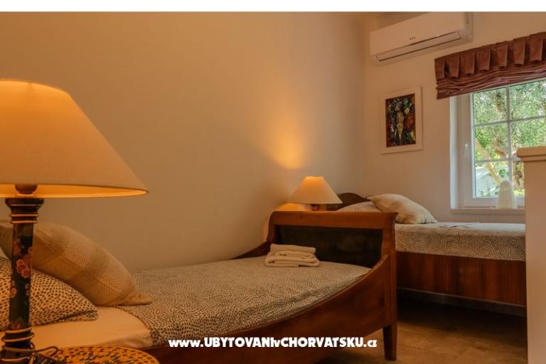 The Three Flowers Pool Dům – foto 37