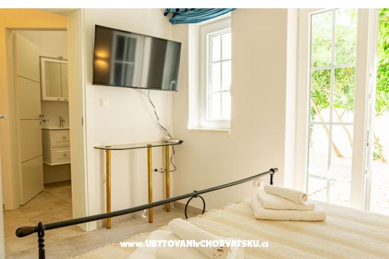 The Three Flowers Pool Dům – foto 45