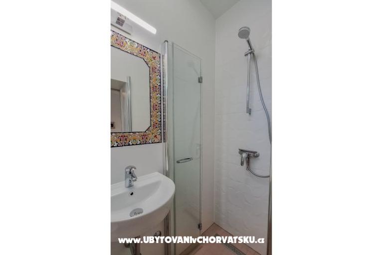 The Three Flowers Pool Dům – foto 50