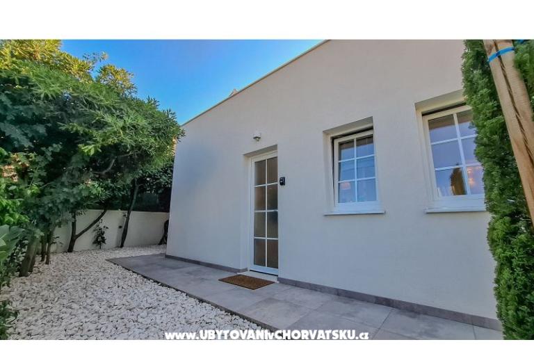 The Three Flowers Pool Dům – foto 56