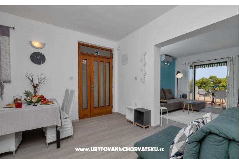 Beachfront Apartmán Chiara – foto 7