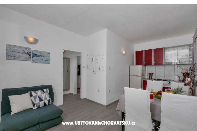 Beachfront Apartmán Chiara – foto 9