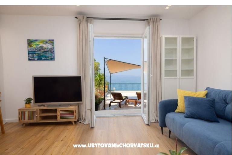 Beachfront Apartmán NIVES – foto 10