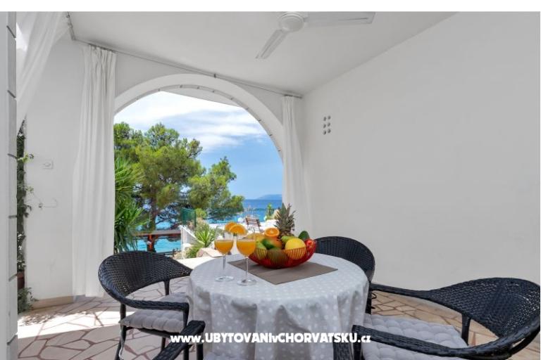 Beachfront Apartmán NIVES – foto 4