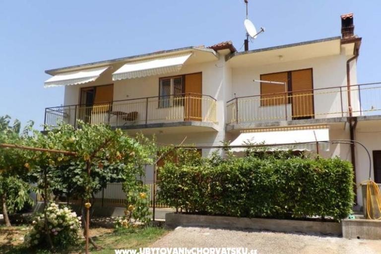 Apartmán Pino Josip – foto 2