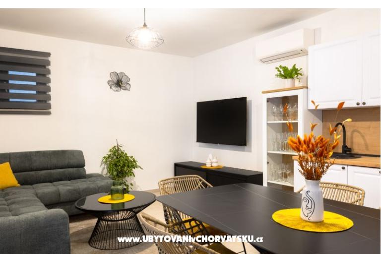 Dům s pogledom na more Antivo – foto 8
