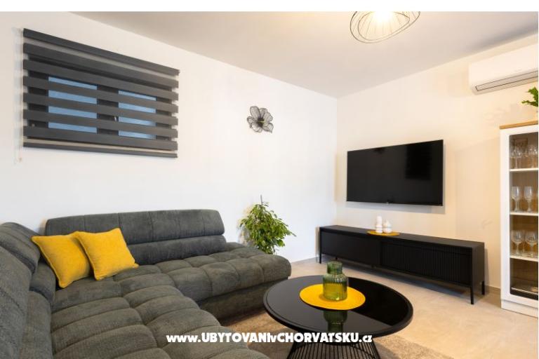 Dům s pogledom na more Antivo – foto 9