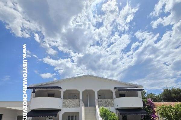 Apartmány-MGM Vir – foto 11