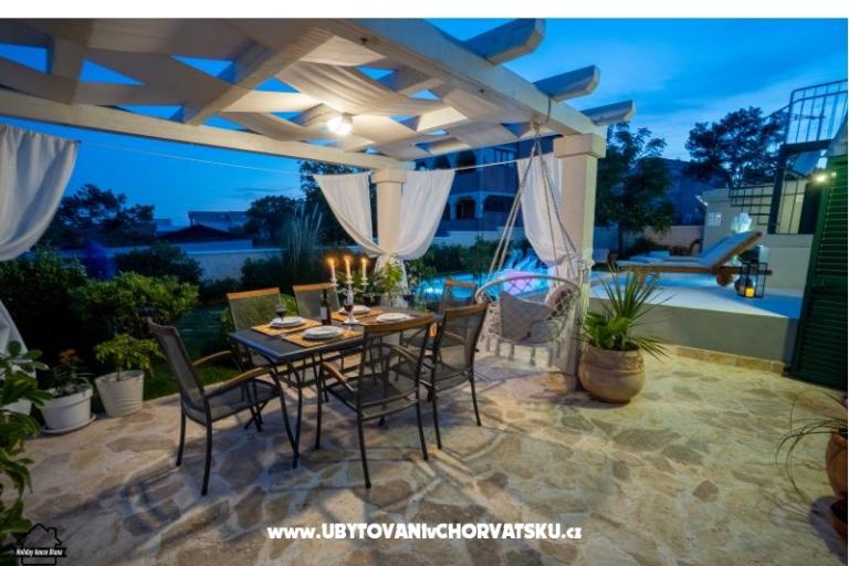 Dům k odpočinku  Diana +pool+jacuzzi – foto 4