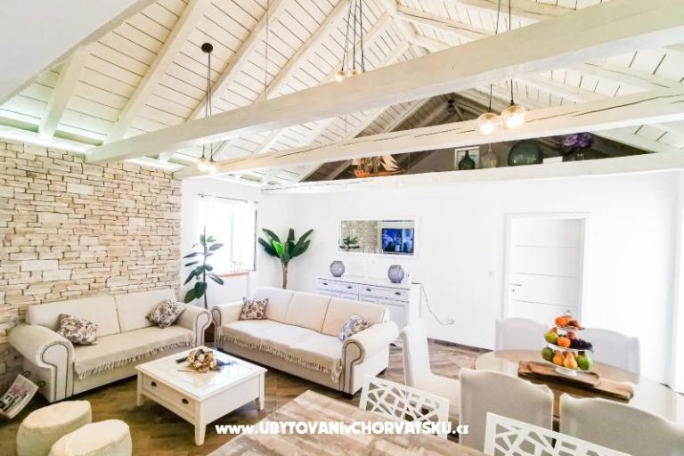 Dům k odpočinku  Diana +pool+jacuzzi – foto 6