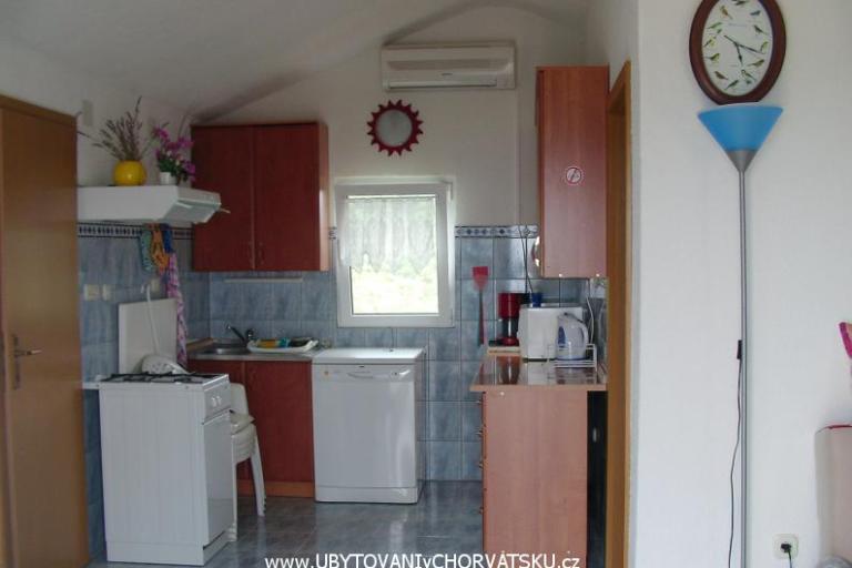 Apartmány Issa – foto 8