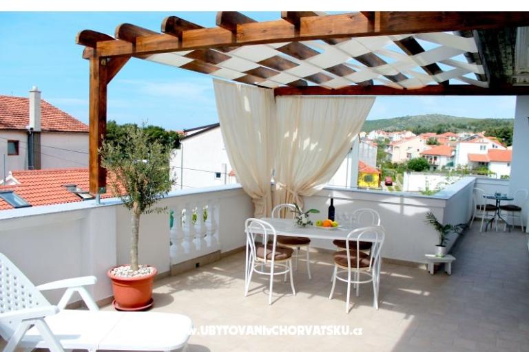 Apartmány Juricev 100m to the beach – foto 10