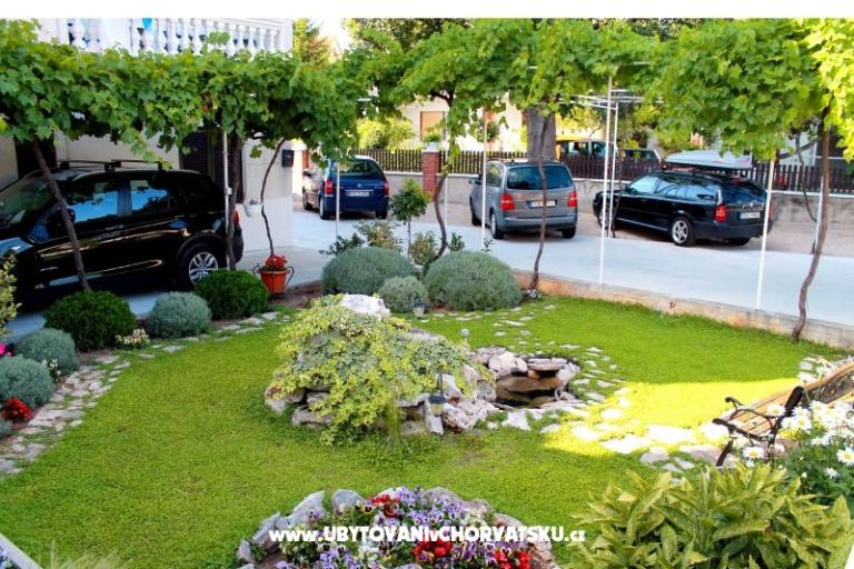 Apartmány Juricev 100m to the beach – foto 3