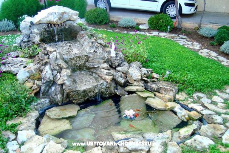 Apartmány Juricev 100m to the beach – foto 6