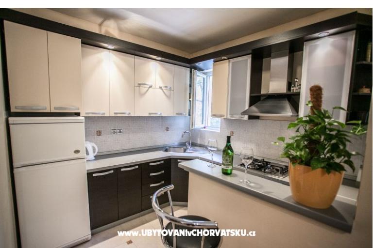 Apartmán Tina 10 m. beach – foto 6