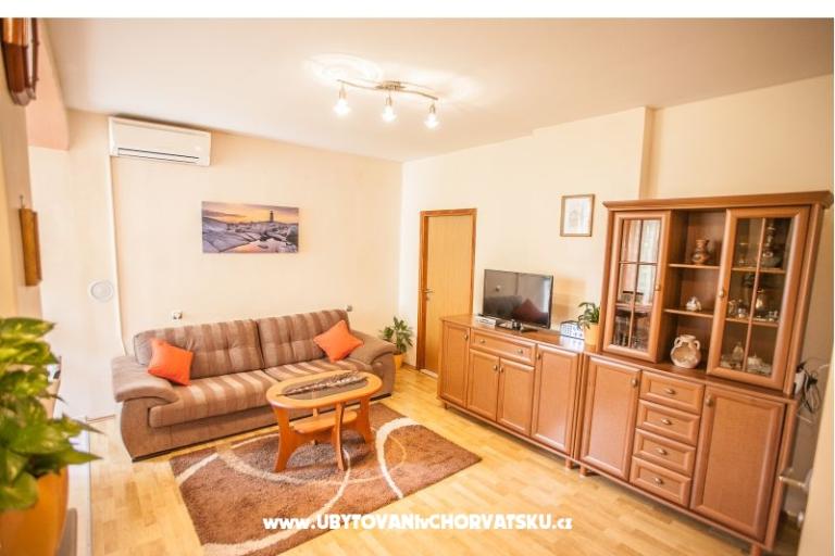 Apartmán Tina 10 m. beach – foto 7