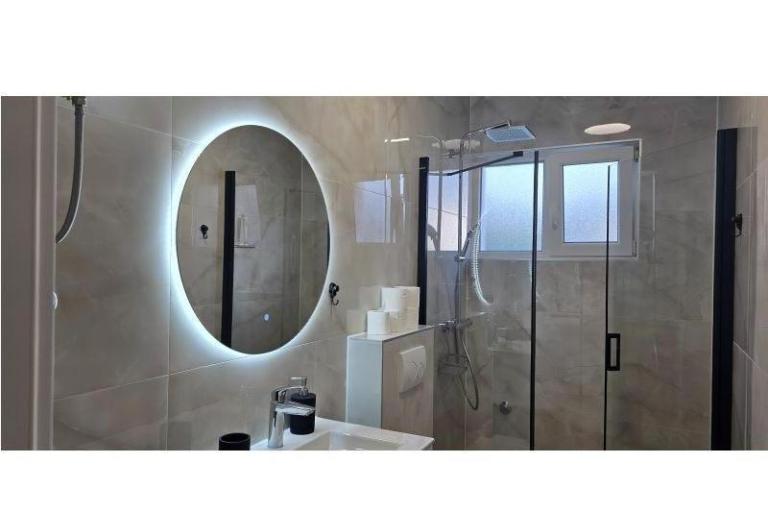 Apartmán Luxe Holiday Home – foto 18