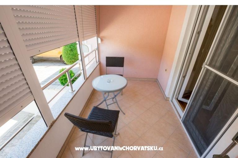 Apartmán s bazénem ViGo – foto 13