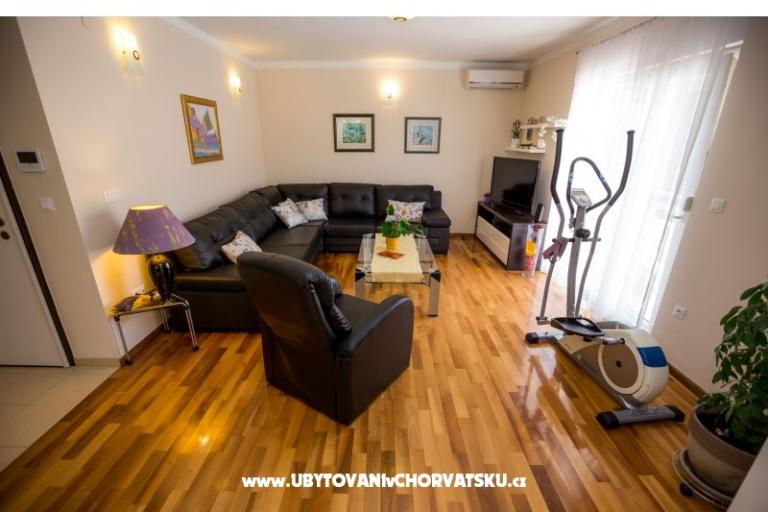Apartmán s bazénem ViGo – foto 5