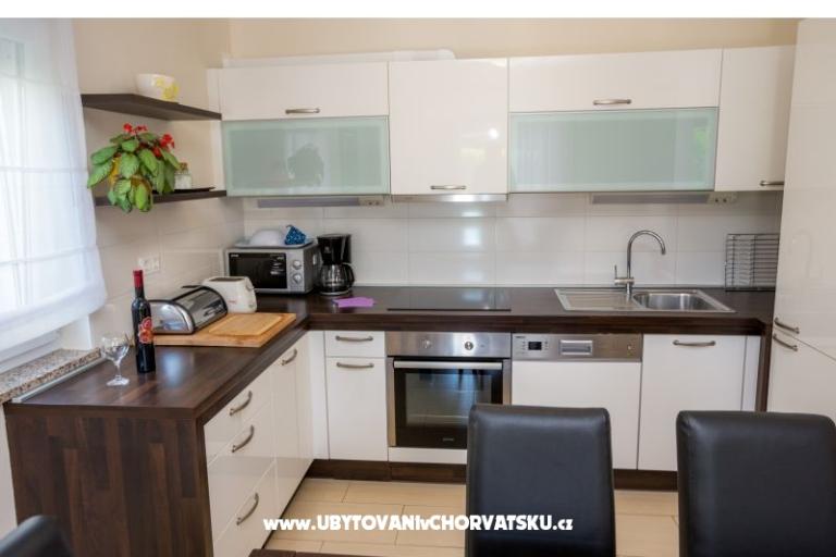 Apartmán s bazénem ViGo – foto 6