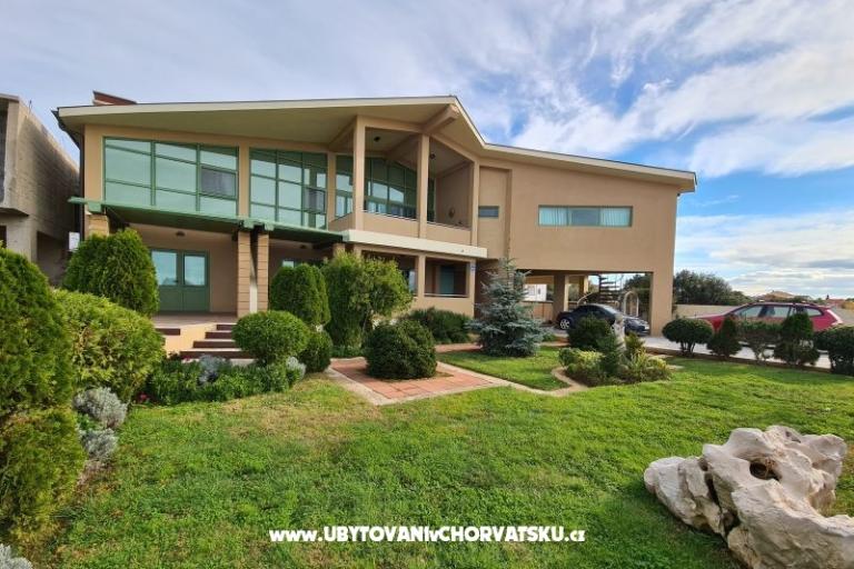 Apartmány California – foto 11