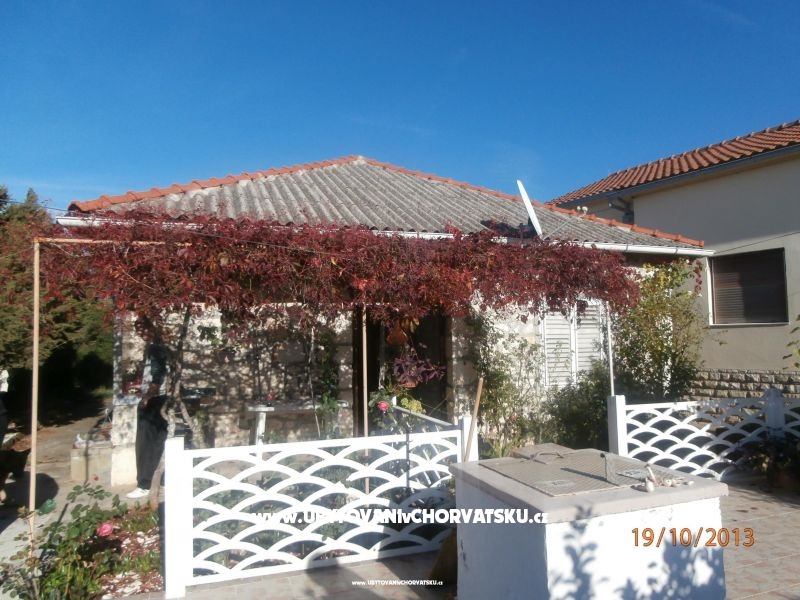 Kuća za odmor - Zapuntel – Ferienwohnung Inseln Ist  &amp; Molat, Kroatien – Foto 1