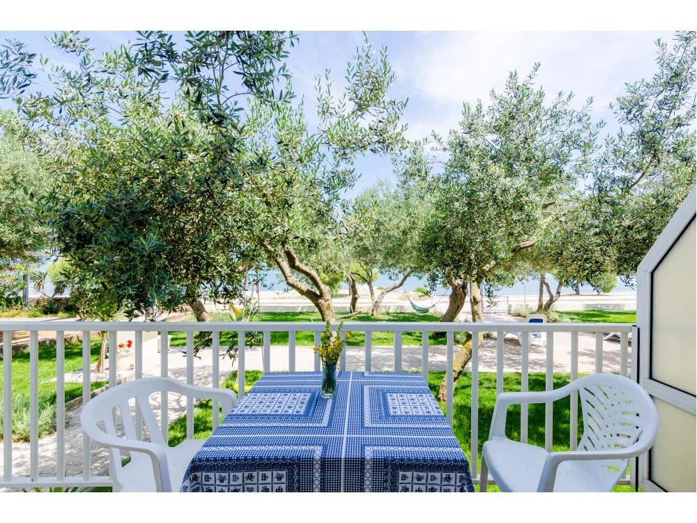 APARTMENTS GLAVOR DRA�E - Drace &amp;amp; Trstenik Chorvatsko