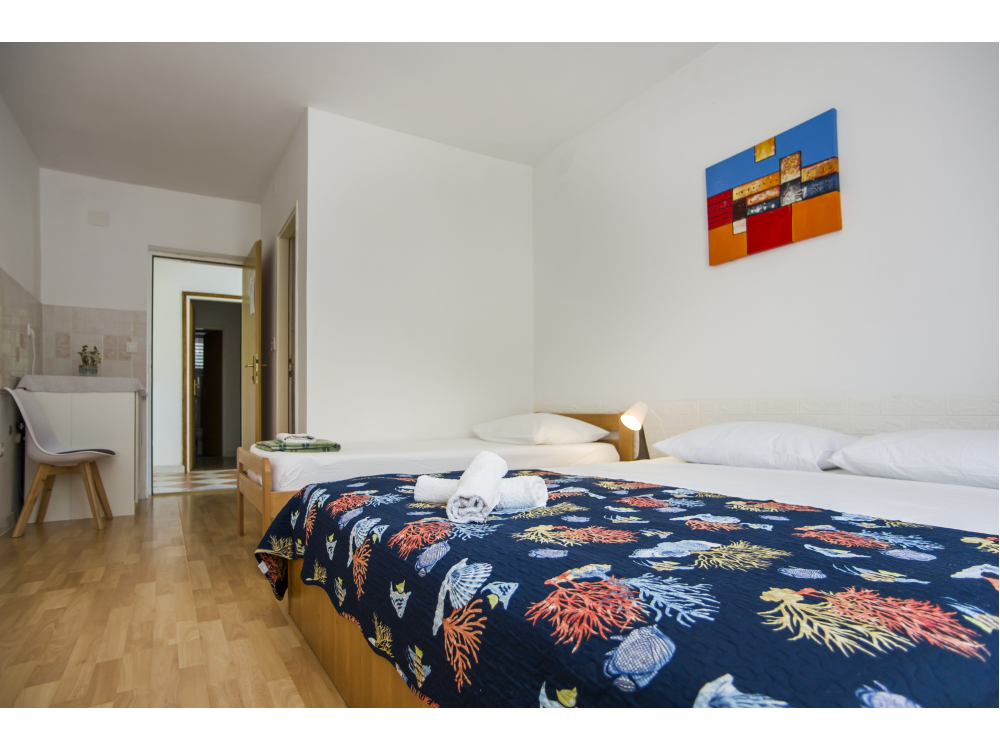 APARTMENTS GLAVOR DRA�E - Drace &amp;amp; Trstenik Chorvatsko