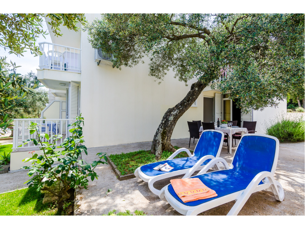 APARTMENTS GLAVOR DRA�E - Drace &amp;amp; Trstenik Chorvatsko