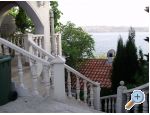 Apartmaji Marija - Karlobag Hrvaka