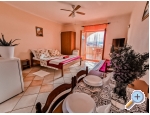 Apartmaji Rukelj. - Karlobag Hrvaka