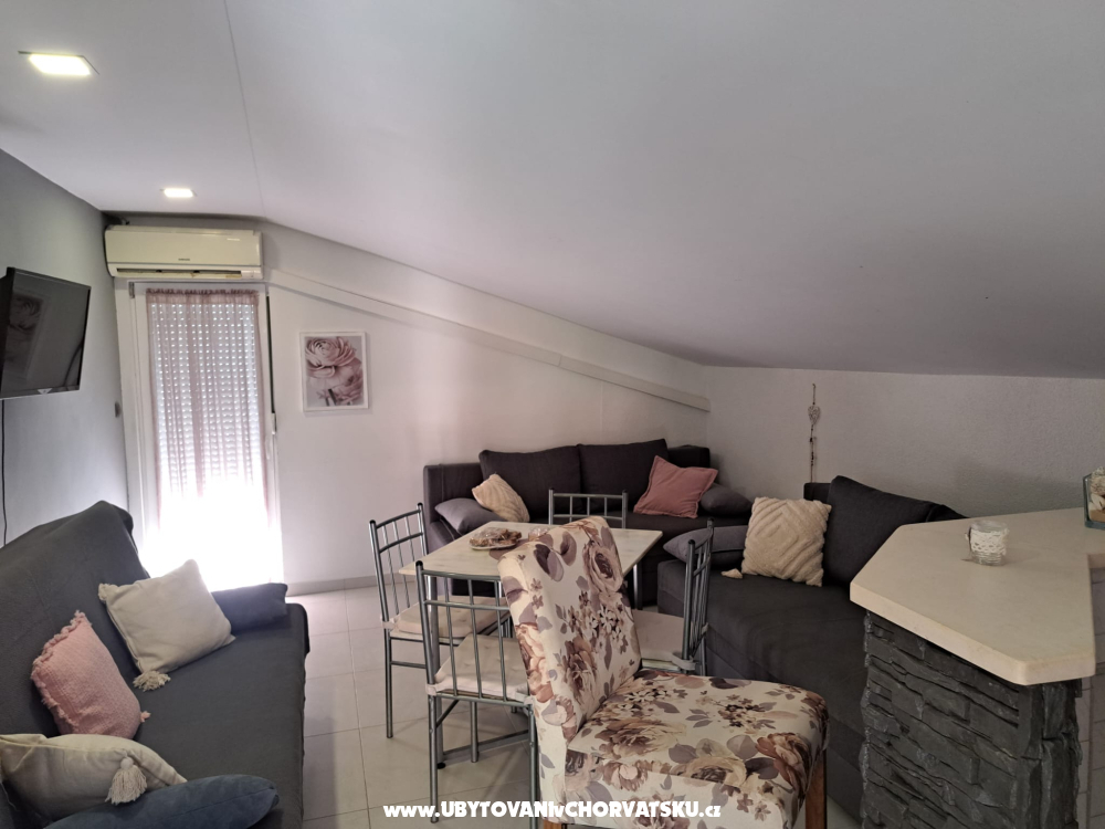 Apartmny Sofija - Karlobag Chorvtsko