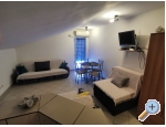 Apartmaji Sofija - Karlobag Hrvaka