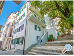 Apartmaji Angelina - Karlobag Hrvaka