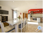 Apartmaji Angelina - Karlobag Hrvaka