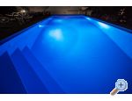Apartmaji Anita with Pool - Karlobag Hrvaka