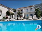 Apartmaji Anita with Pool - Karlobag Hrvaka