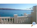 Beachfront Apartmaji Amaris - Karlobag Hrvaka