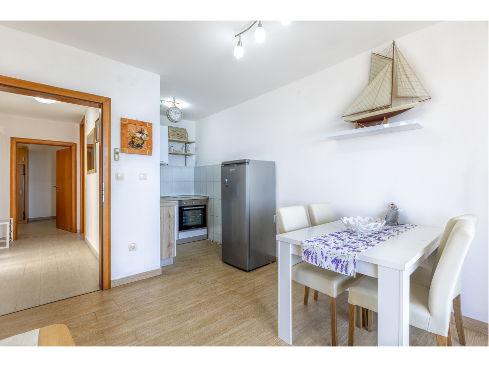 Beachfront Ferienwohnungen Laszlo - Karlobag Kroatien